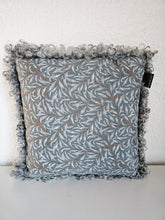 Ladda upp bild till gallerivisning, Lammskinnskudde
