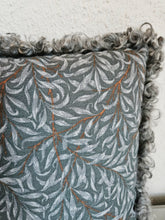 Ladda upp bild till gallerivisning, Lammskinnskudde
