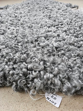 Ladda upp bild till gallerivisning, Lammskinn nr 20
